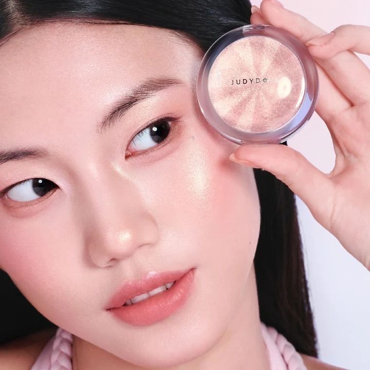 Judydoll Glow Magnify Highlighter #03 Champagne Veil