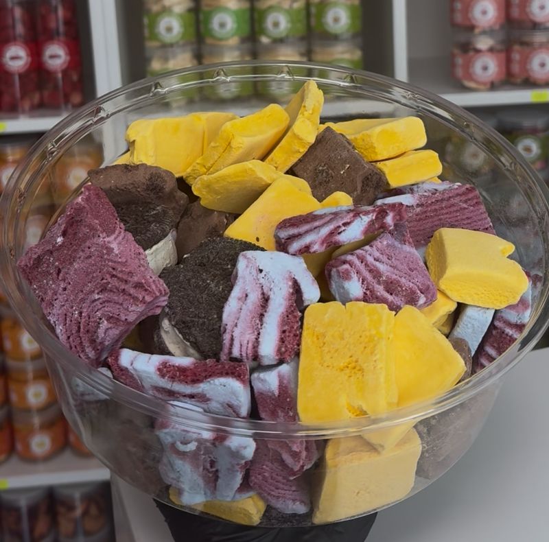 Mix ice cream 