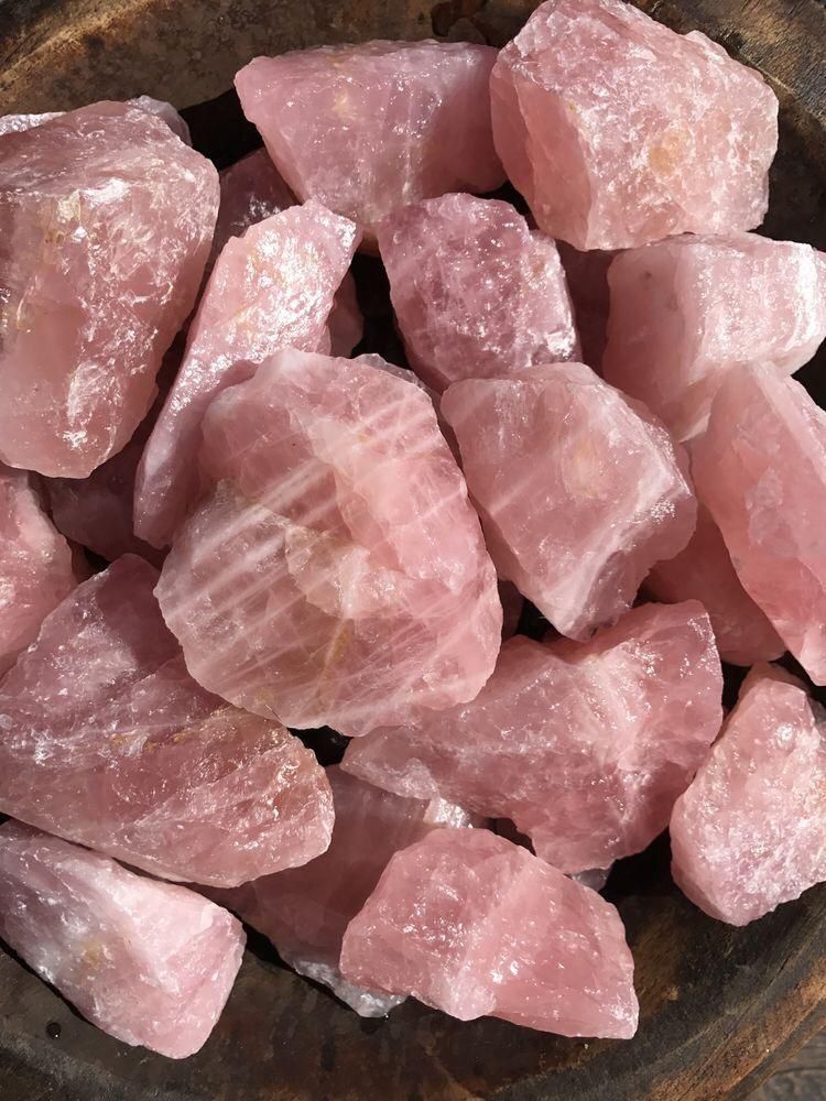 Rose quartz Crystal