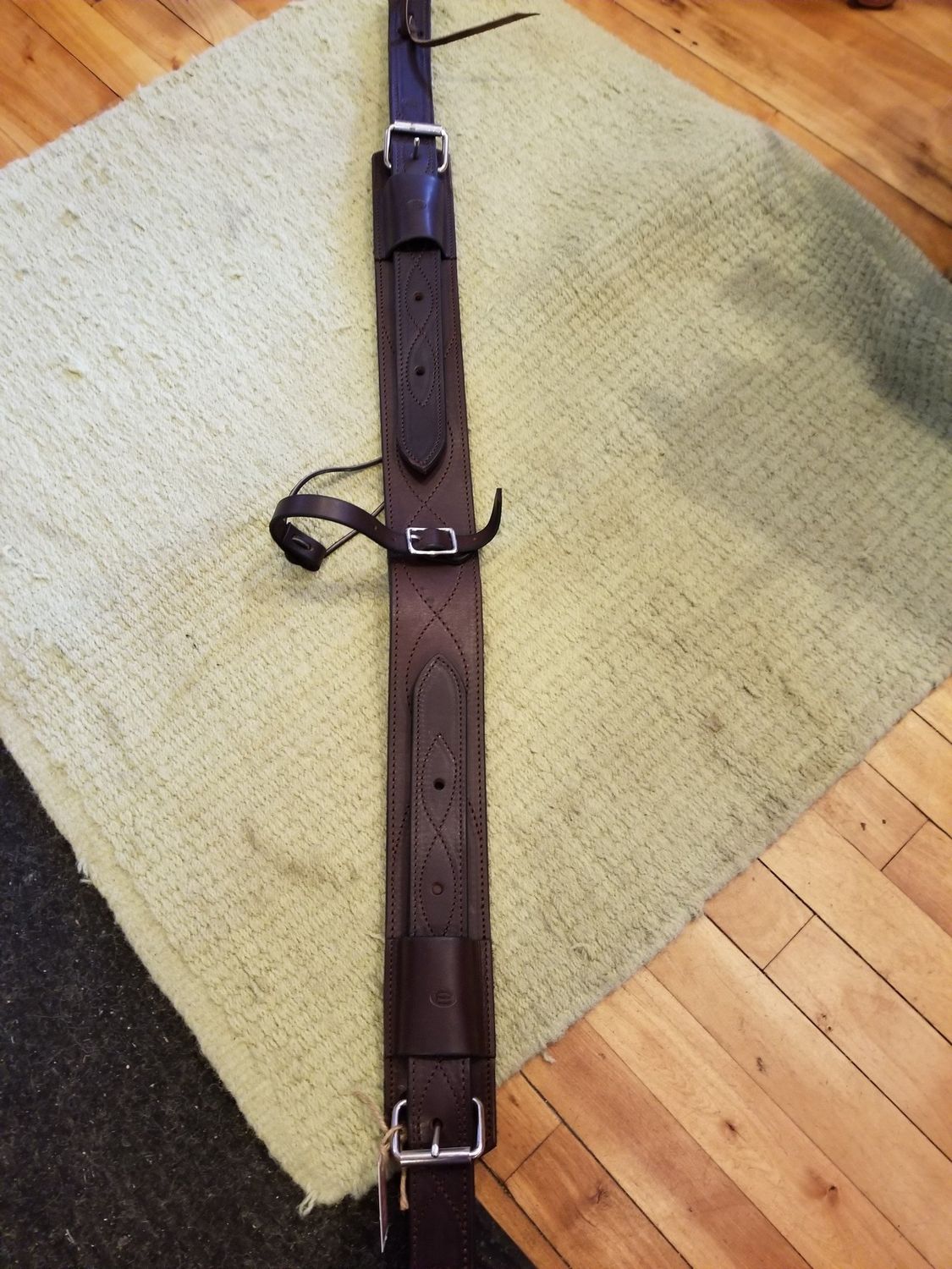 Circle L Flank Cinch with Billets