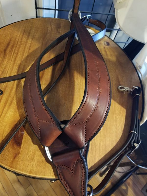 Circle L Pulling Collar