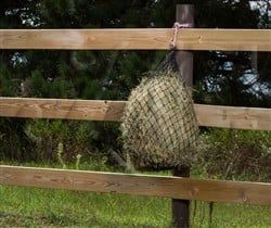 Hay Chix - Quarter Bale Net 1 1/4" Slow Feed