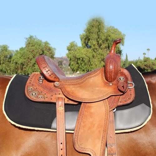 Professional's Choice Contoured Work Pad - 31"x32"