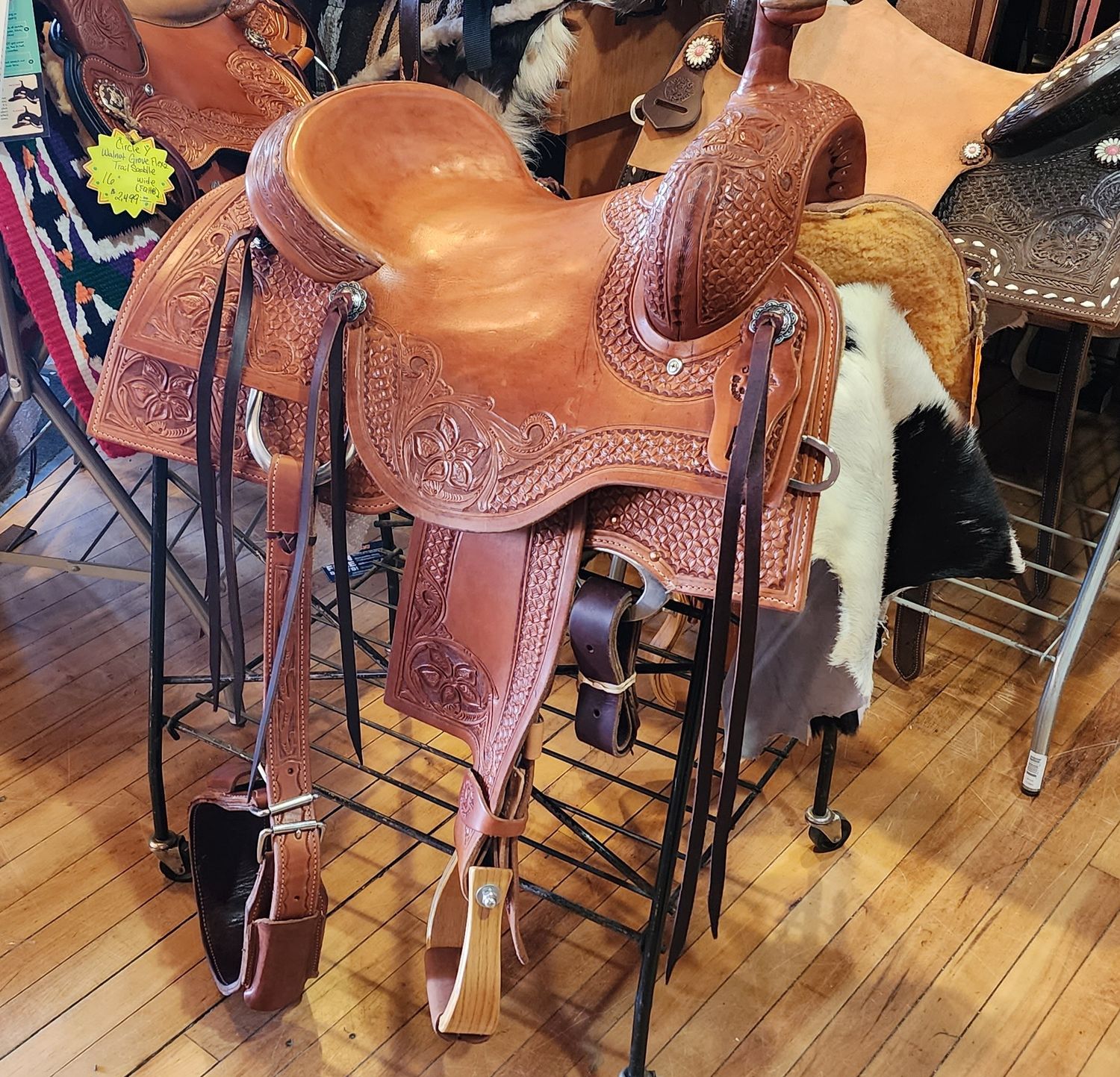 15.5" Wide Circle L Square Skirt Ranch Cutter Saddle - Regular Oil