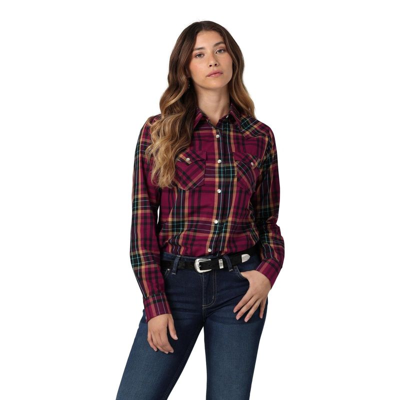 Women's Wrangler Essential Snap Shirt-Purple