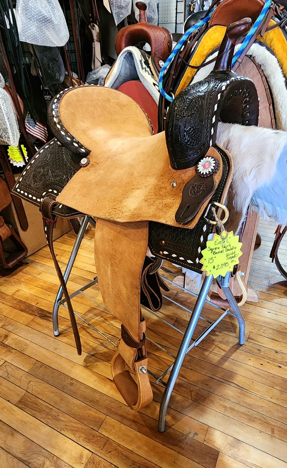 15" Wide Circle L Square Skirt Barrel Saddle - Two Tone