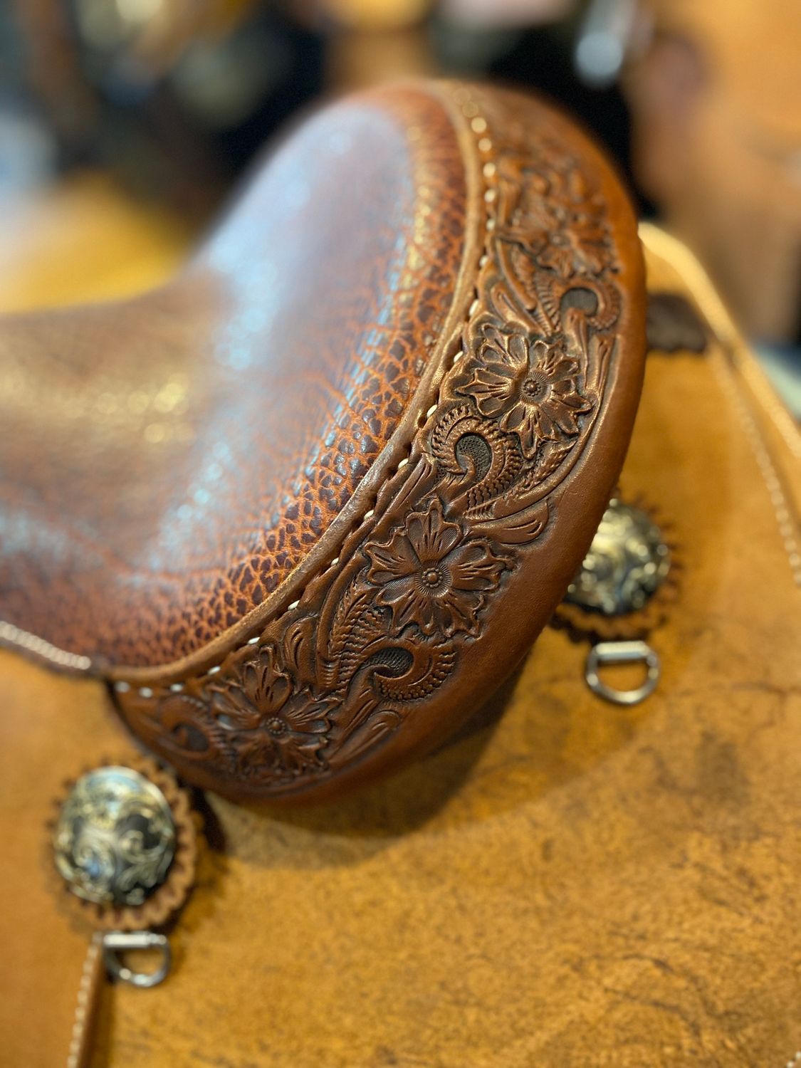 15.5" Wide Circle L Reiner