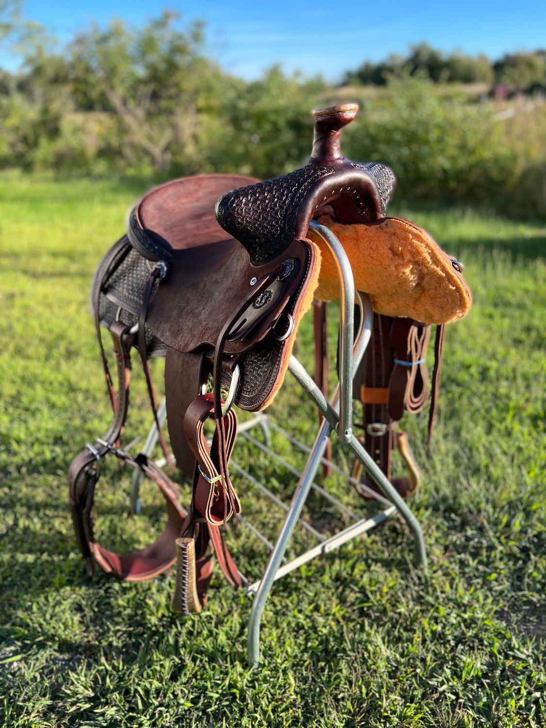 15.5" Wide Circle L Bear Trap Roping Reining Saddle