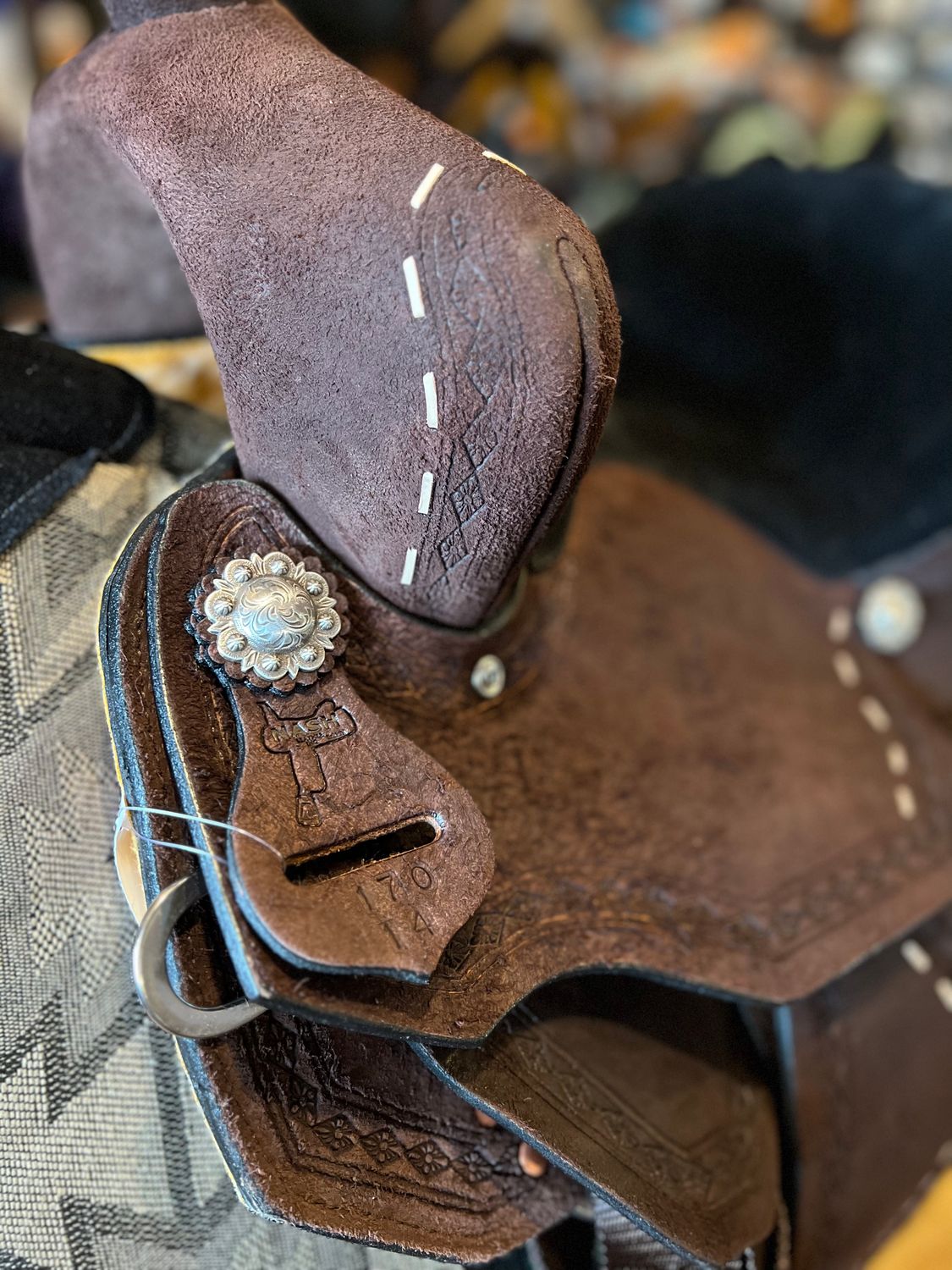 14" Wide Nash Buckstitch Barrel Saddle - Chocolate Oil