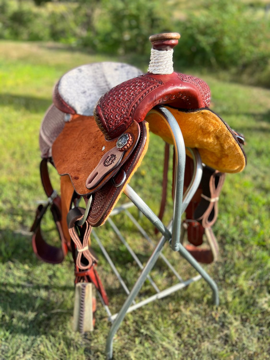 15" Wide Circle L Basket Tooled Ranch Roping Saddle