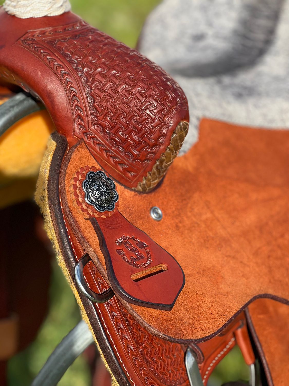 15" Wide Circle L Basket Tooled Ranch Roping Saddle