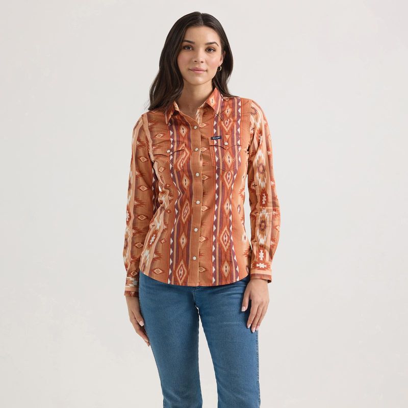 Wrangler Retro® Punchy Snap Top - Pink/Multi
