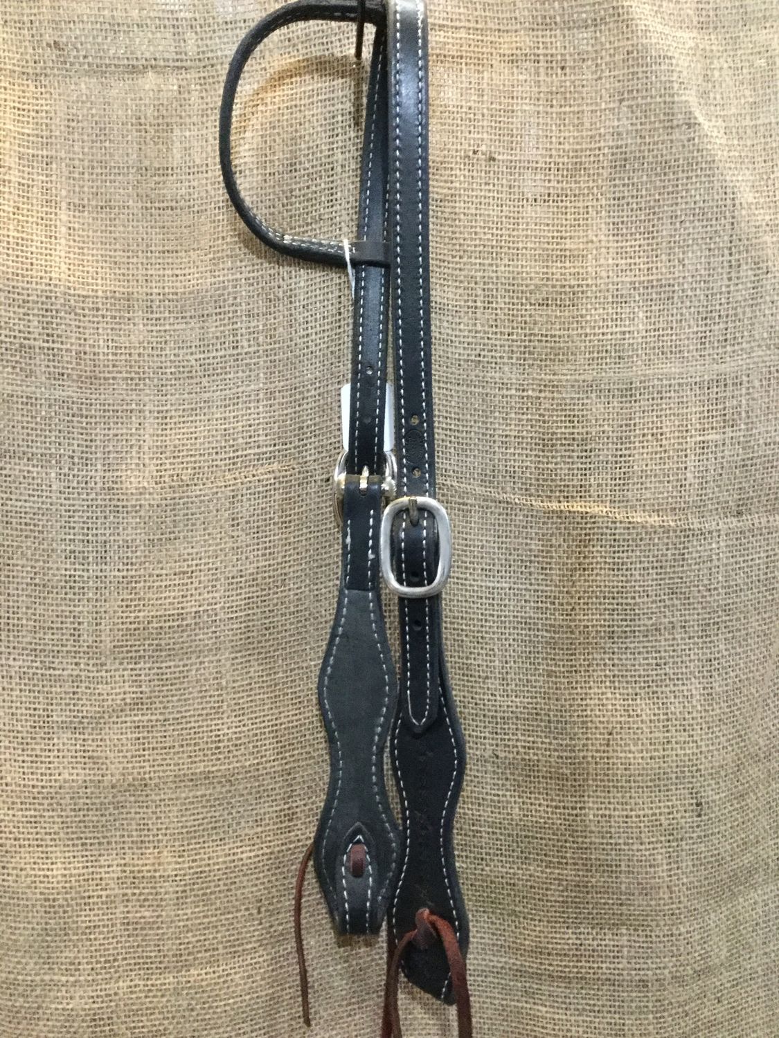 Circle L Scalloped One Ear Headstall - Horse Size, Color: Black - Barb Wire Tooled