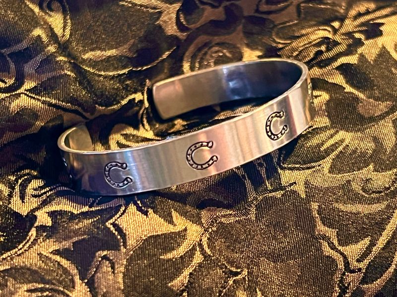 Bracelet - Handmade Stamped , Flavor: Horseshoe