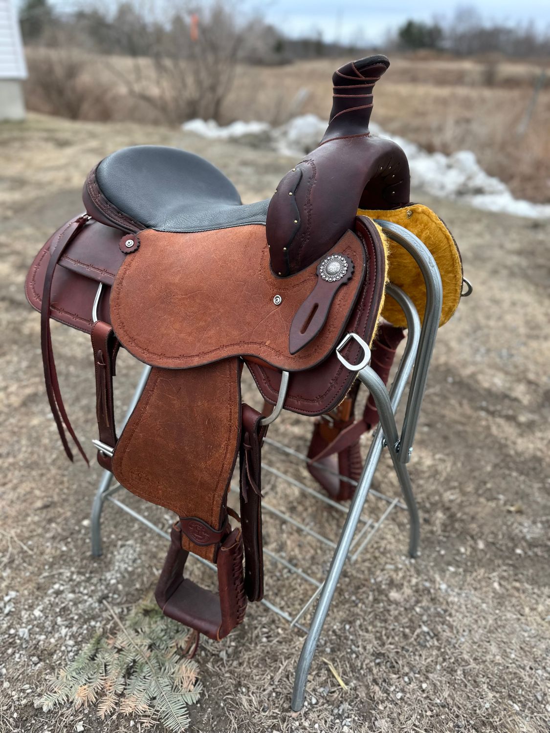 17" Wide Circle L Ranch Roper -  Dark Oil