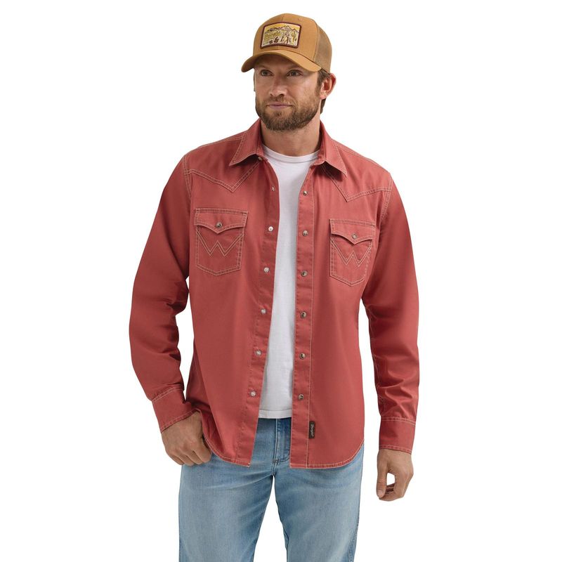Men's Wrangler RetroĀ® Premium Long Sleeve Shirt - Modern Fit - Sunset Men's Wrangler RetroĀ® Premium Long Sleeve Shirt - Modern Fit - Sunset