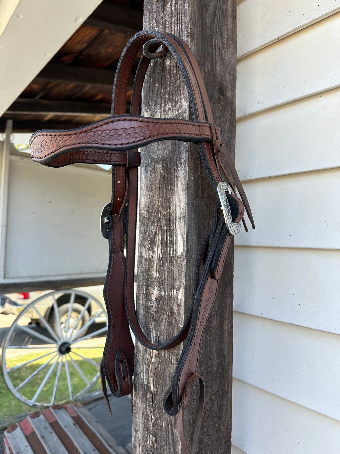 Circle L Harness Leather Headstall w/Jeremiah Watts Buckles- Horse Size, Color: Med Oil - Rope Tooling
