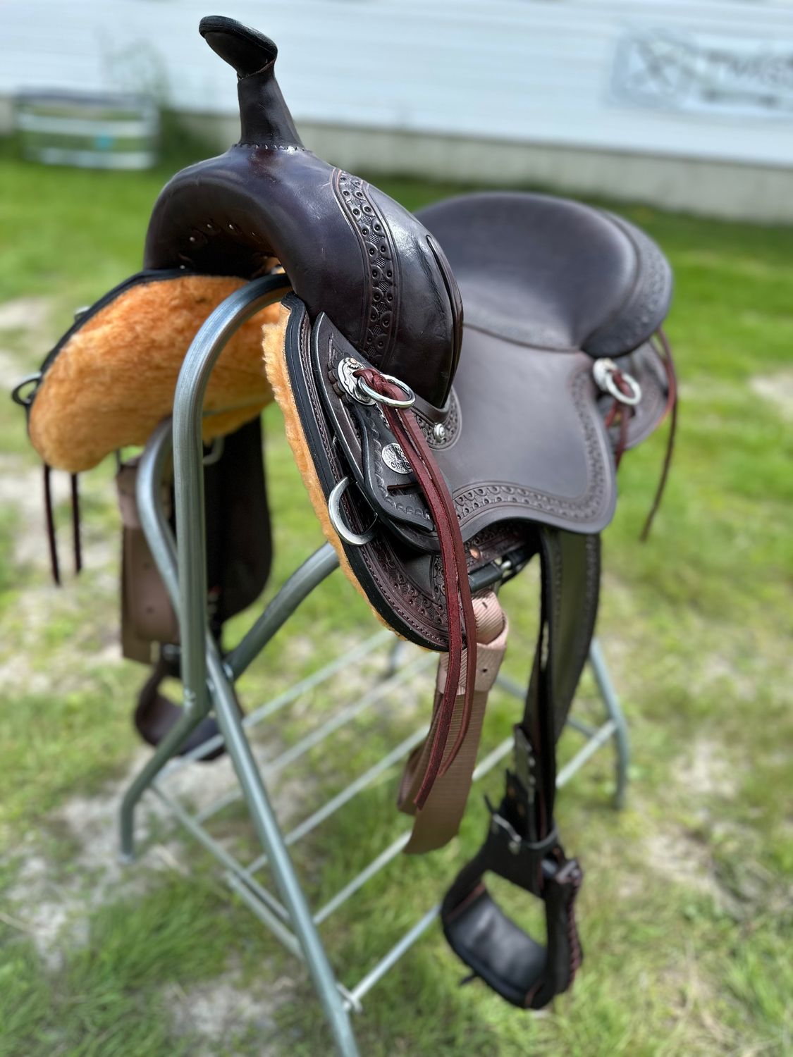 15" Wide Bar Circle Y Buffalo Gap Trail Saddle