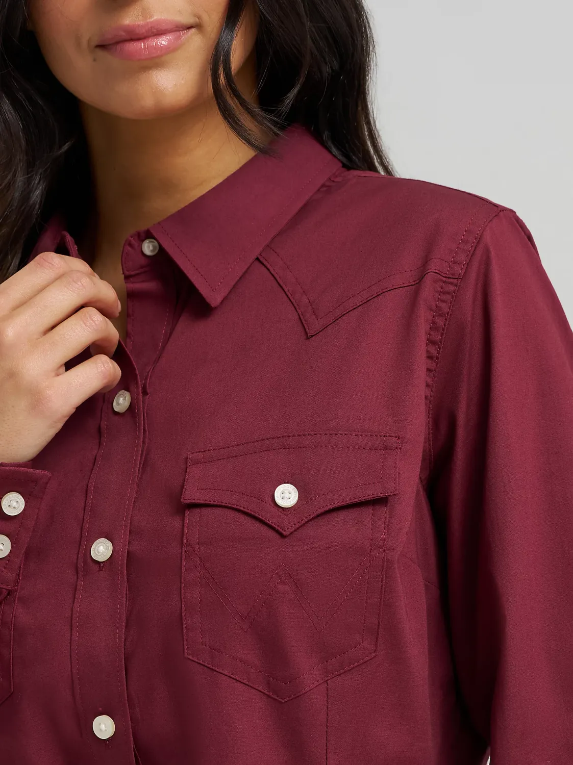 Women's Wrangler Retro® Long Sleeve Solid Shirt - Windsor Wine