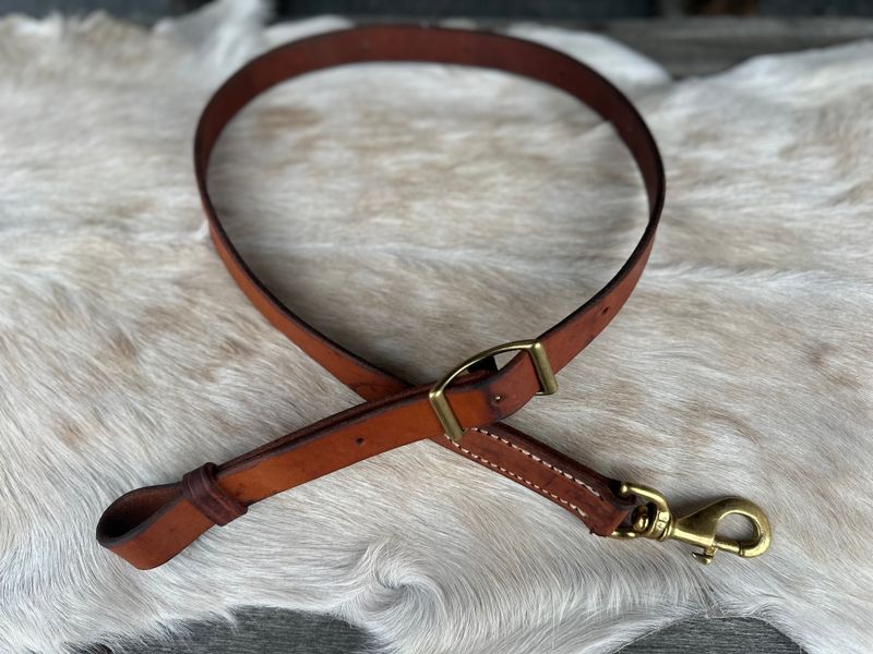 Leather Tie Down Strap with Snap - Horse