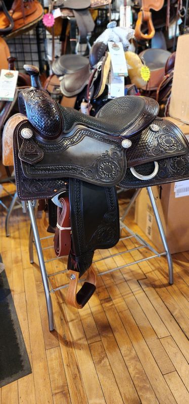 15.5" Wide Circle L Cowhorse Saddle, Padded Seat, Dark Oil, Cheyenne Roll