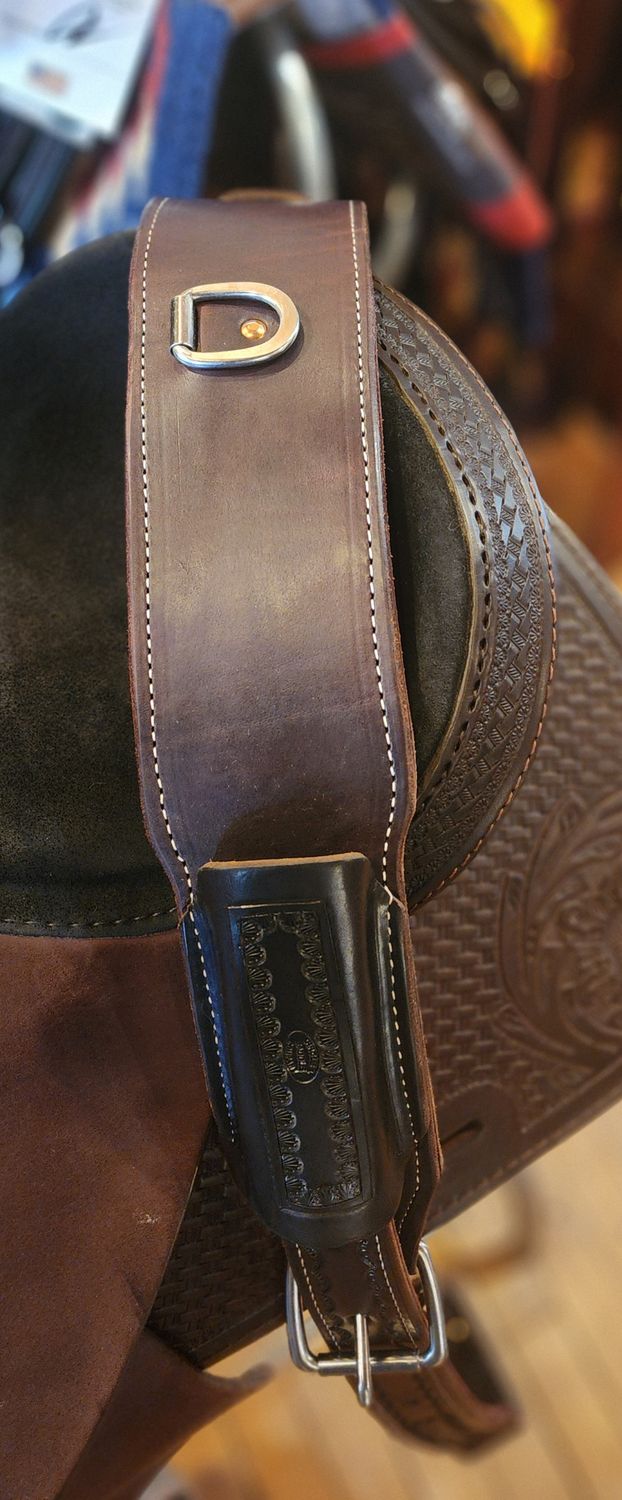 Circle L Flank Cinch with Billets (2)