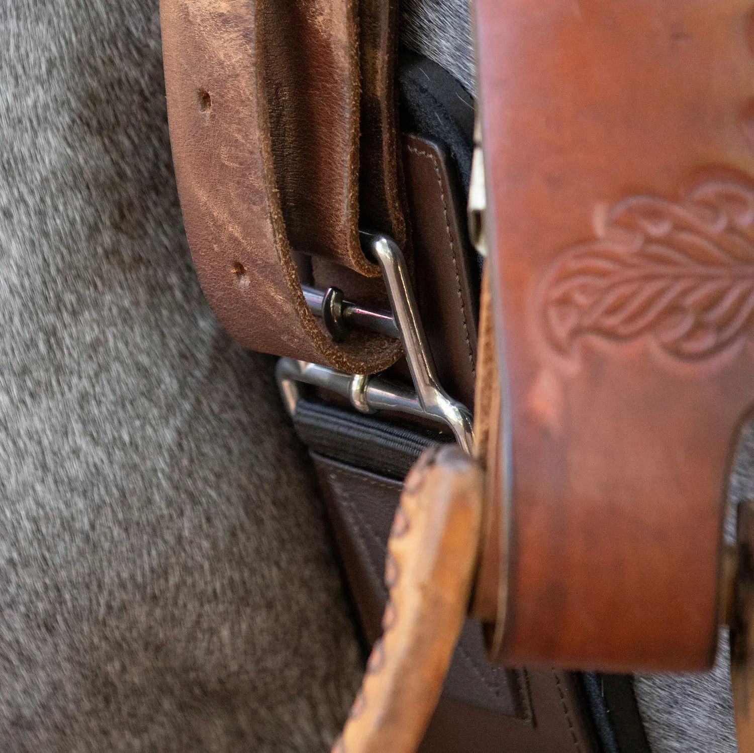Shoulder Relief Cinch - Balance Buckle System