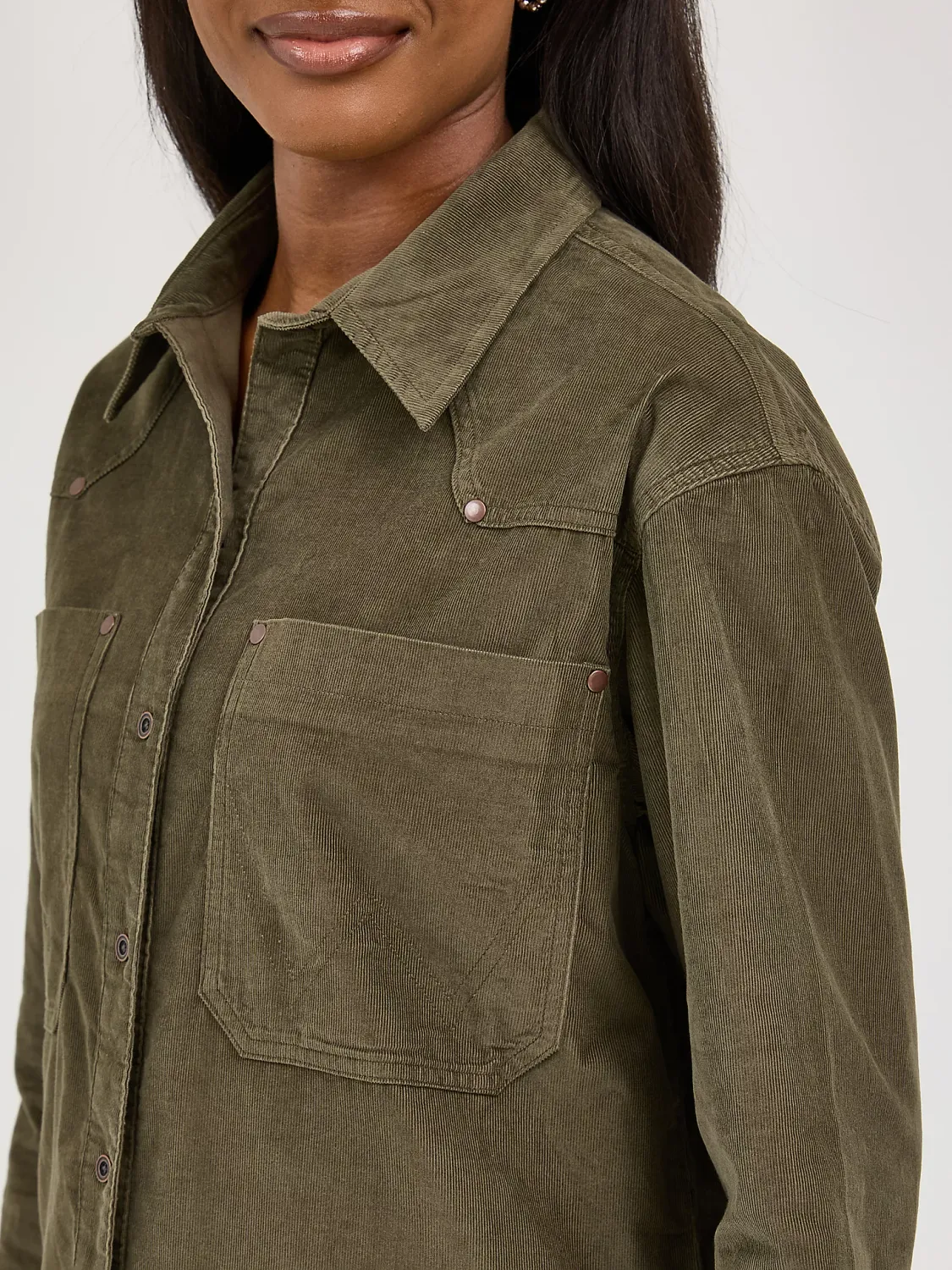 Women's Wrangler Retro® Punchy Boyfriend Cord Shirt - Olive
