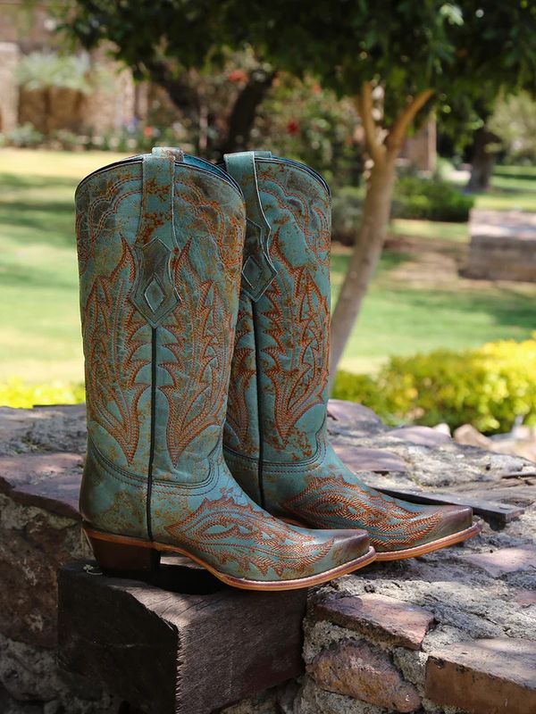 Women's Corral Embroidery Vintage Worn Finish Turquoise Snip Toe