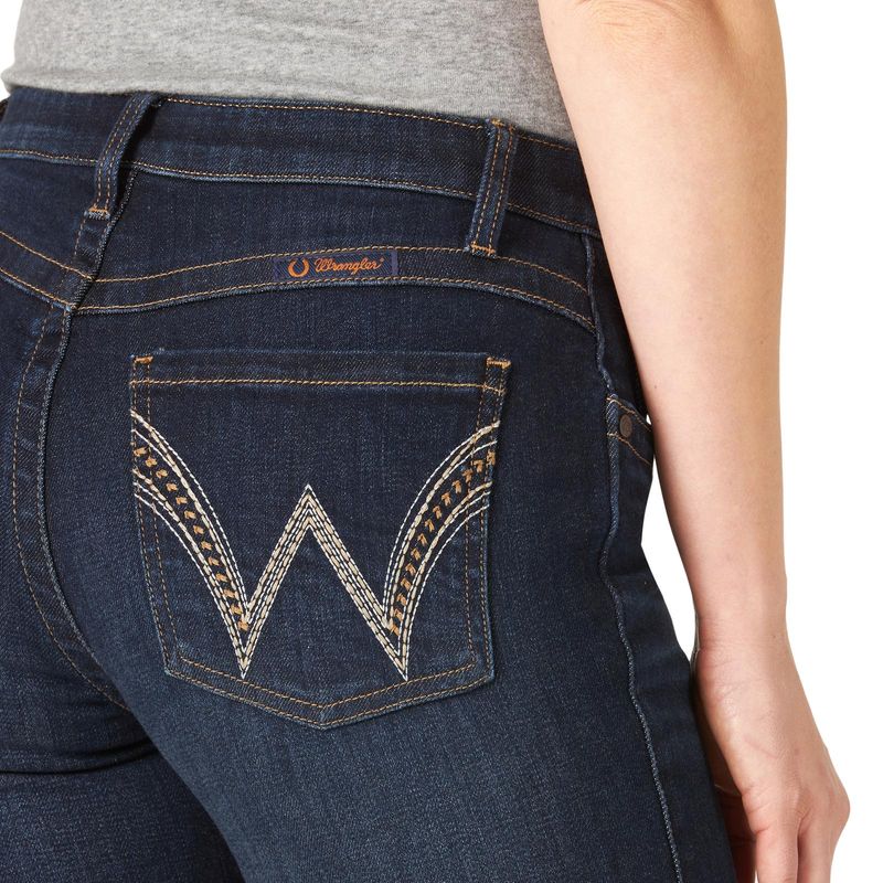 Women's Wrangler Ultimate Riding® Jean - Q-Baby - Mid Rise - Avery