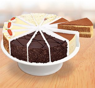 Pastel de zanahoria, pastel de fresas con crema, pastel de chocolate con zarzamora, pastel rebanado…