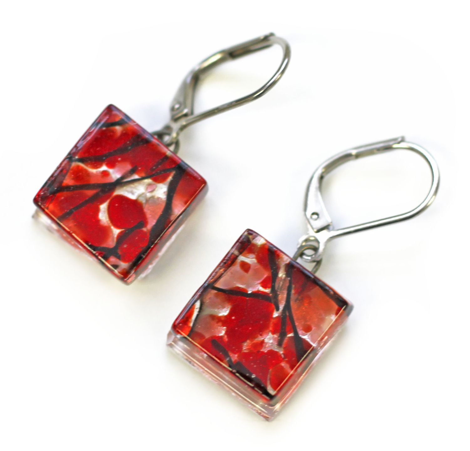 Boucle d&#39;oreilles motifs rouge