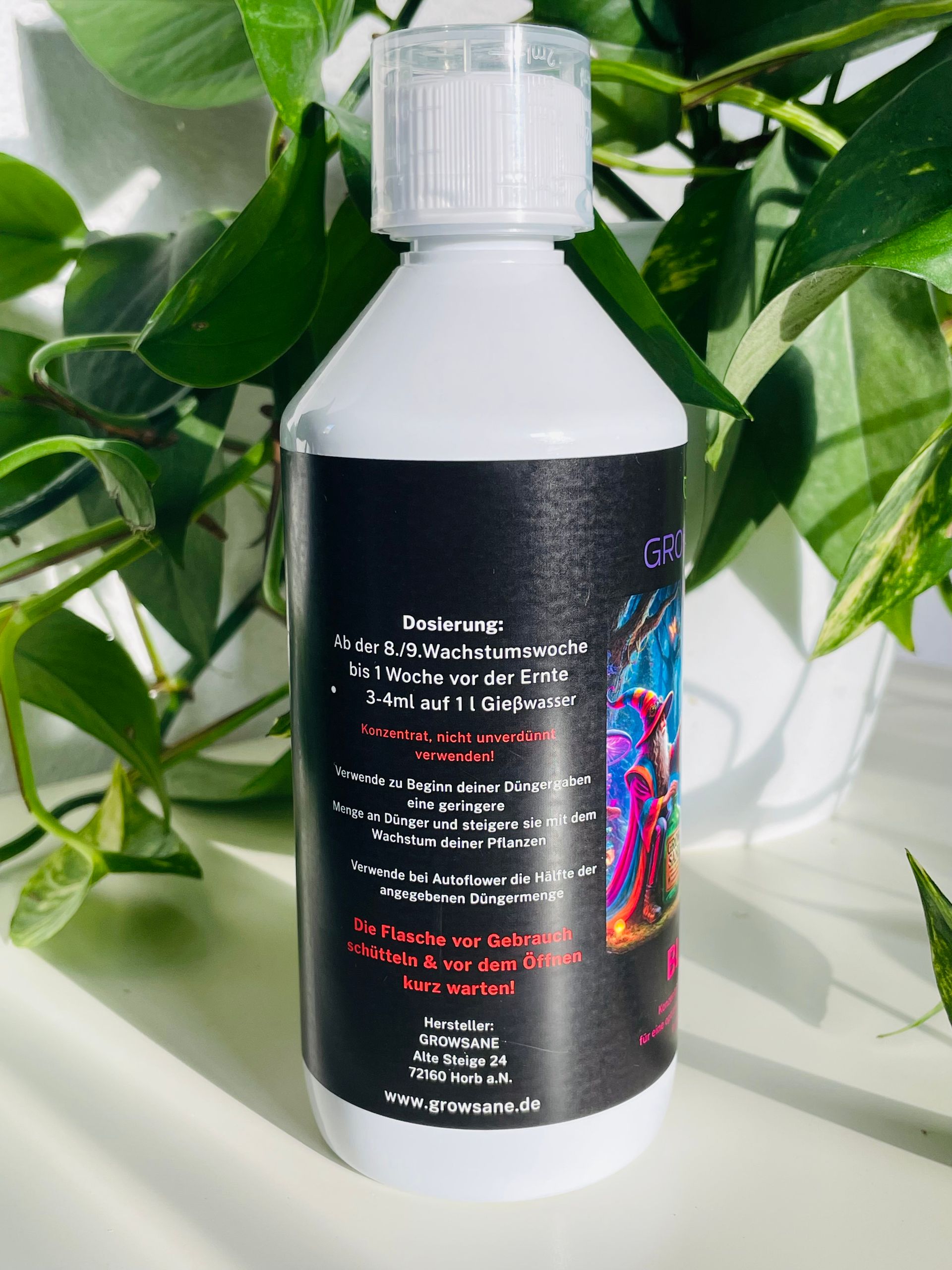 Flüssigdünger für kräftige Blütephase bei Cannabispflanzen