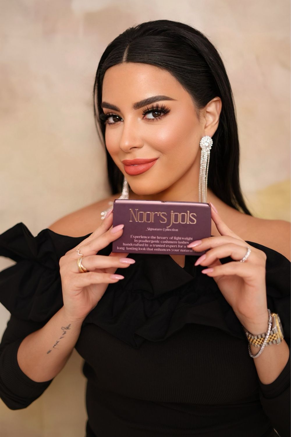 Noor’s Cashmere Silk Pre-made 3D W Lashes