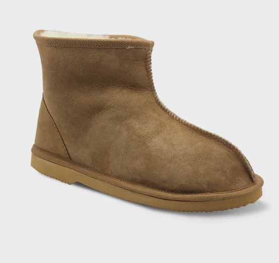 Ugg Corowa
