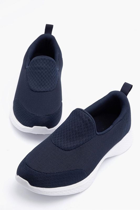 Klouds Kross Walk