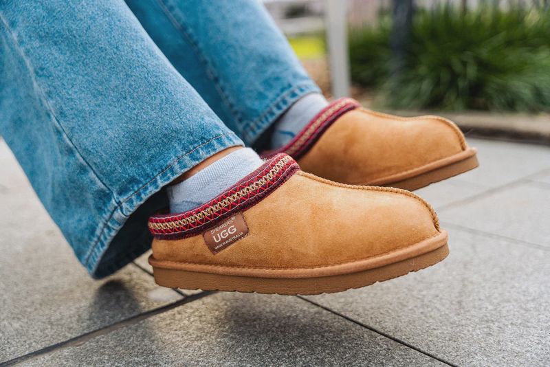 Ugg Tassie Moccasin