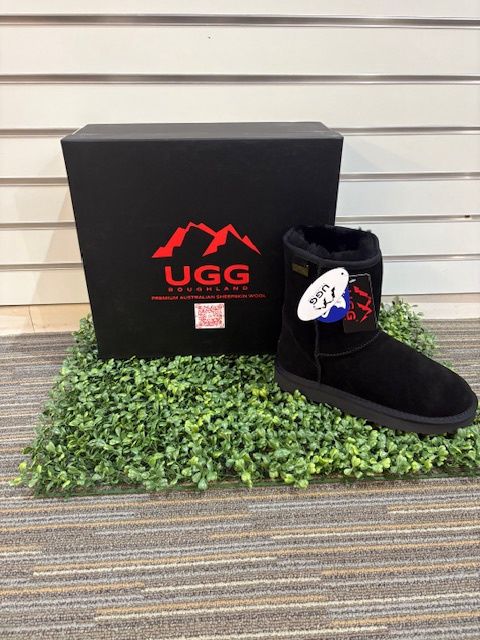 Ugg Canberra Short Classic