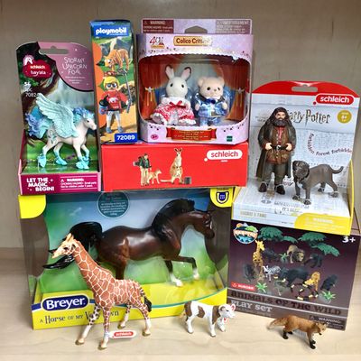 Figurines & Playsets