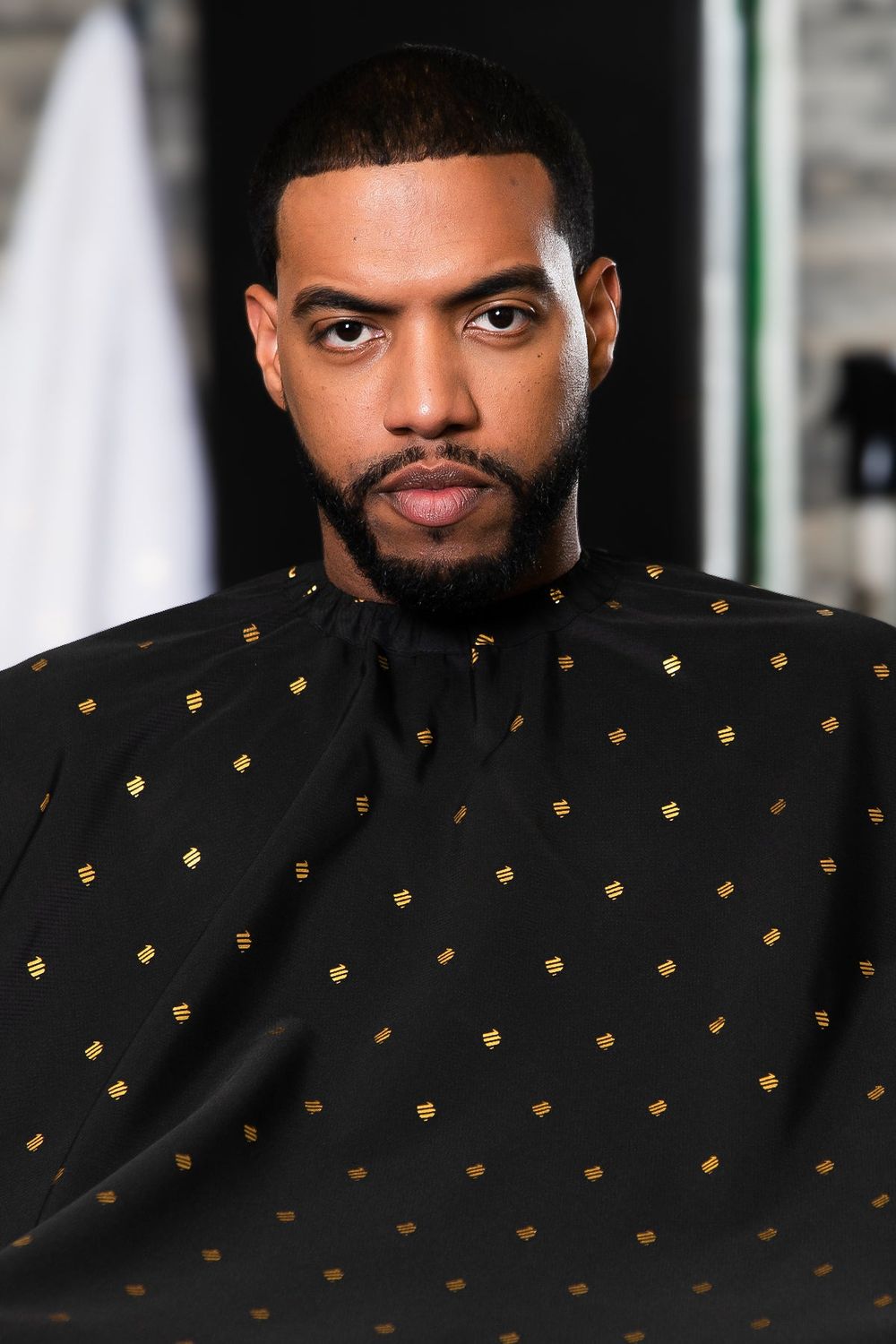 Barber Strong The Barber Cape Black Gold