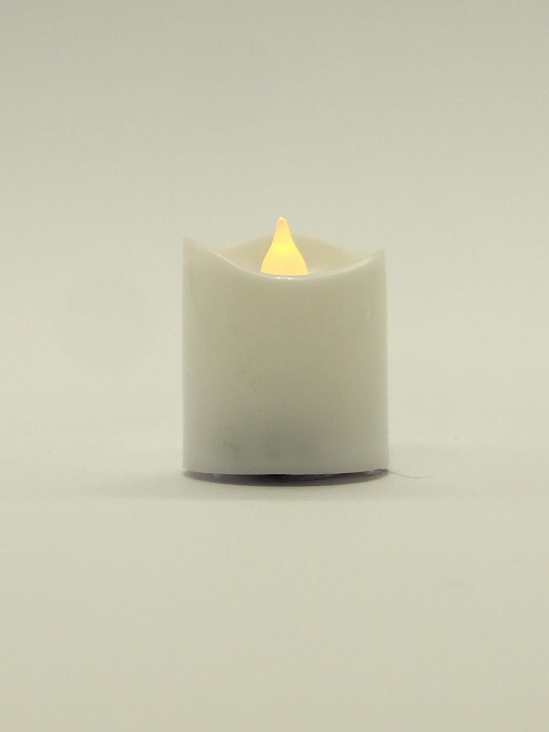      C-V-W LED Candle Votive White