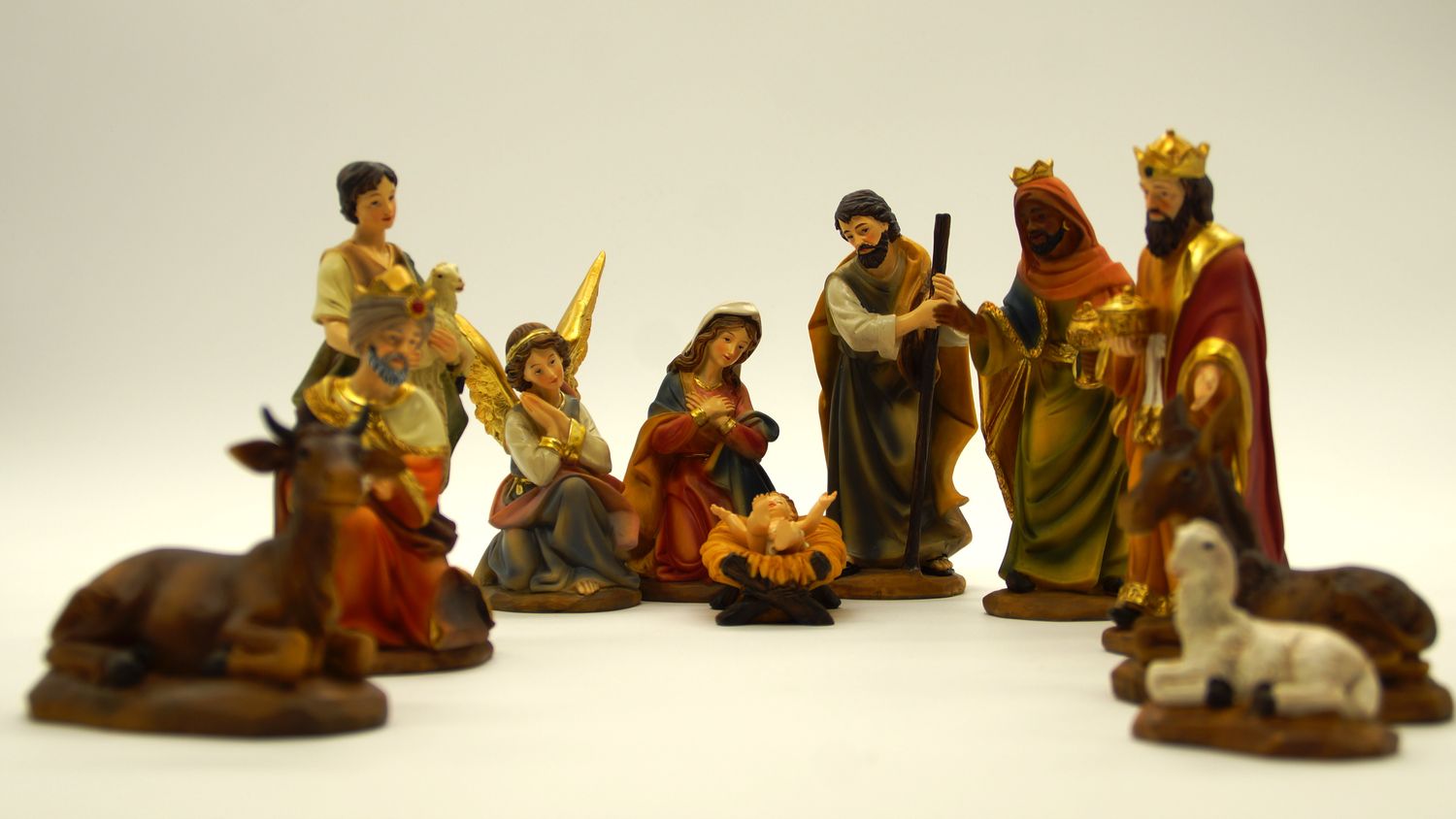      34997 Nativity Set Colored 6in 11 piece