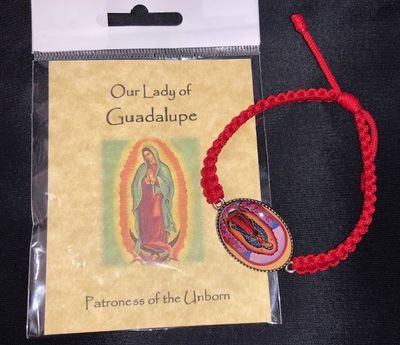 ZE4-GU/RE Our Lady of Guadalupe Oval Red Cord Bracelet