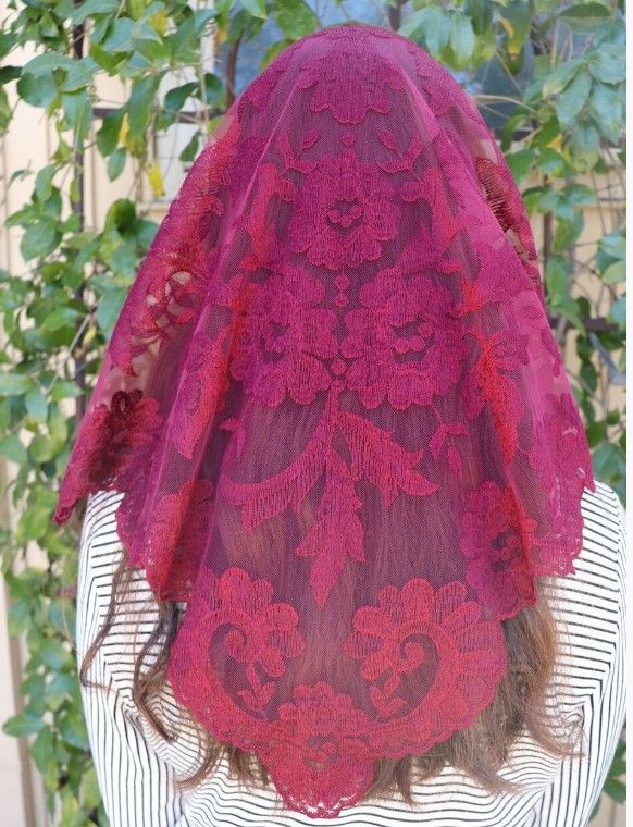 10137 Olivia Bordeaux Triangle