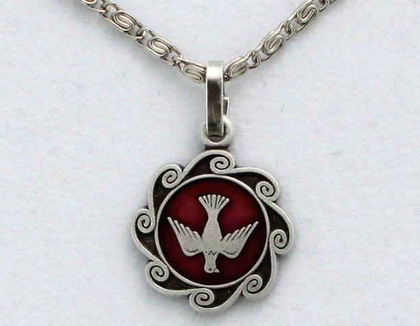        Holy Spirit Pendant RAM588