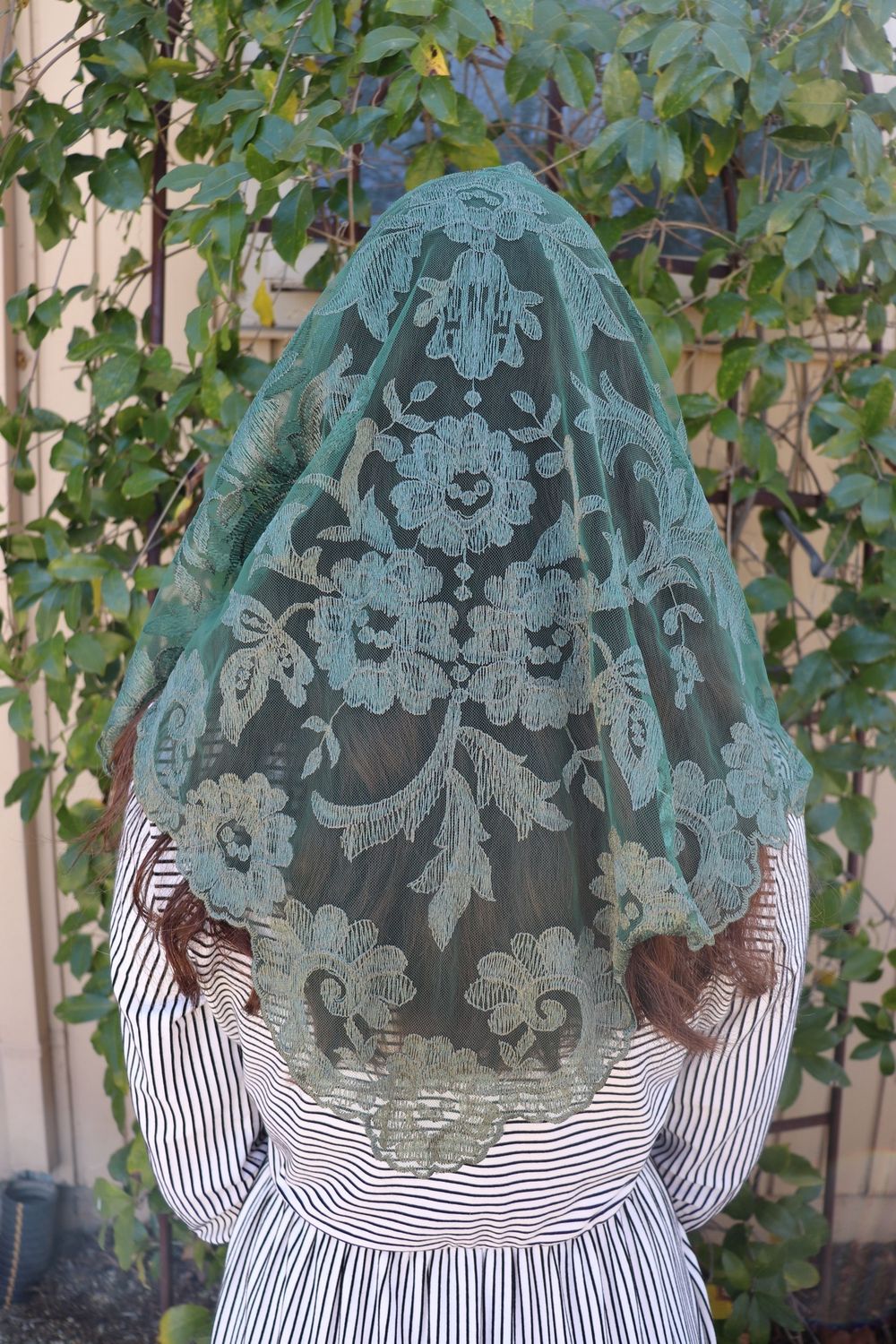 9620 Olivia Military Green Triangle