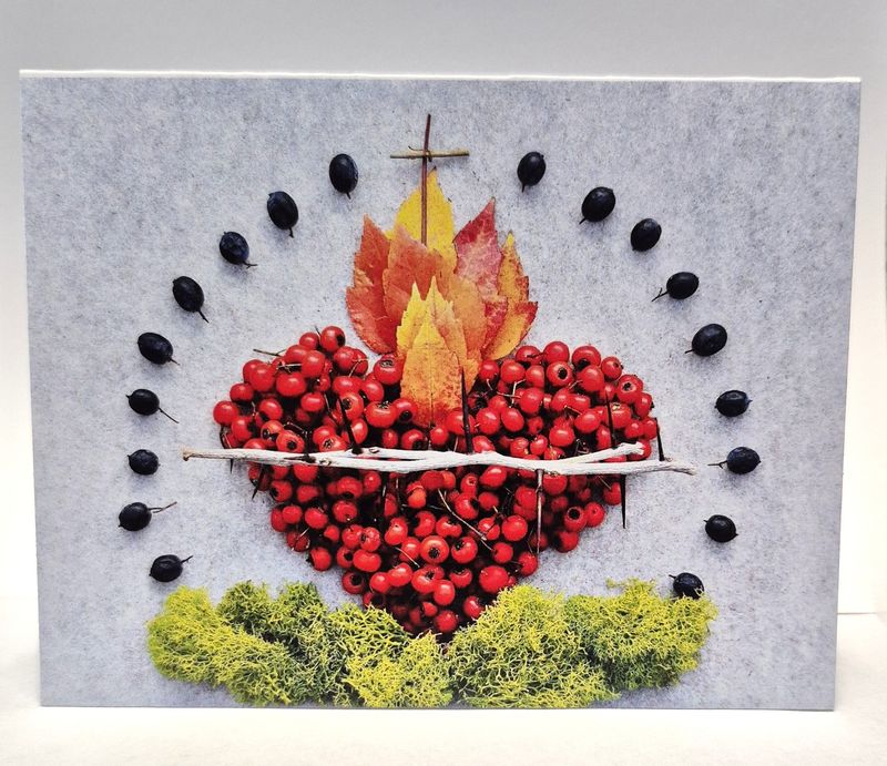        Sacred Heart Berries Blank Card C013