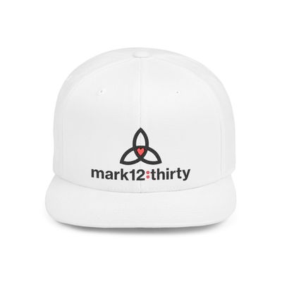 Flat Bill Snapback Hat - Trendy and Stylish Cap for Casual Wear