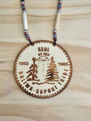 Medallion Necklace - Natural Wood