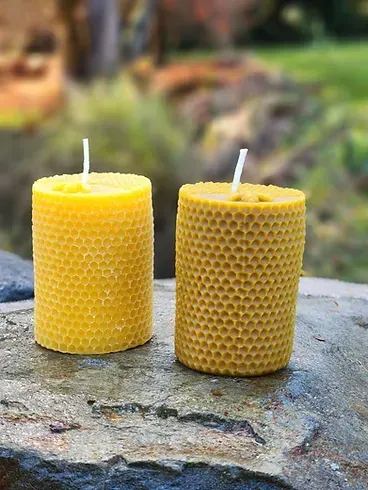 Round Bee Honeycomb Beeswax candle